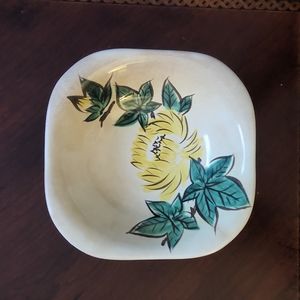 Vintage Red Wing Berry Bowl